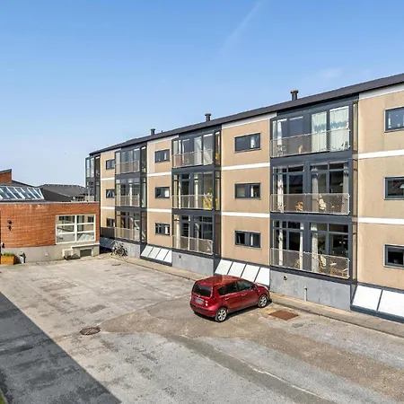 Apartment Bad, Lejl 57 Fano